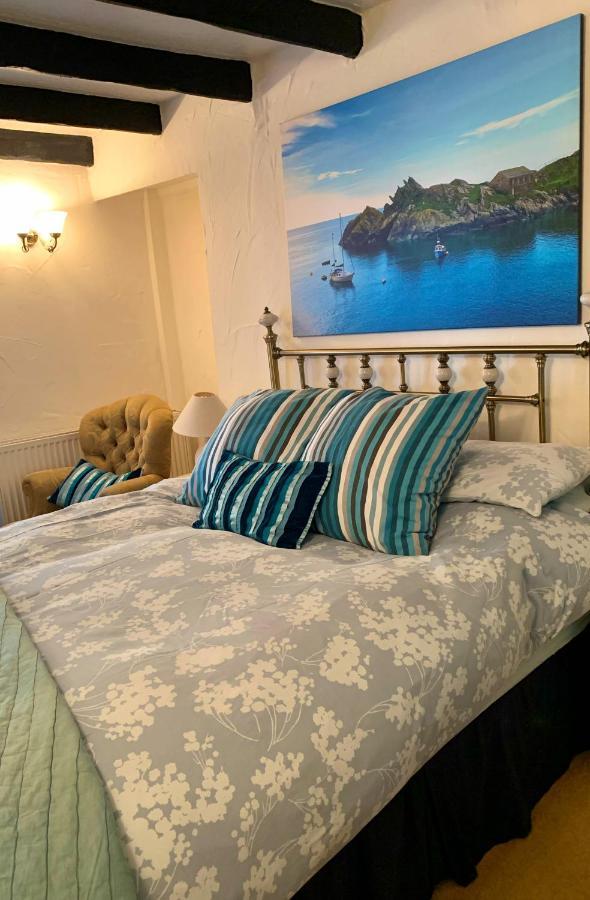 The Cottage Bed & Breakfast 波尔佩罗 外观 照片