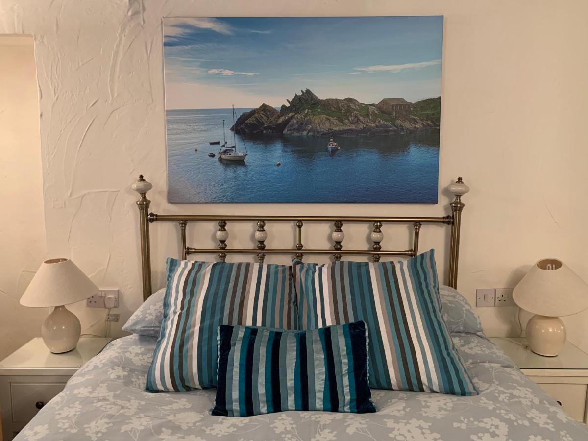 The Cottage Bed & Breakfast 波尔佩罗 外观 照片