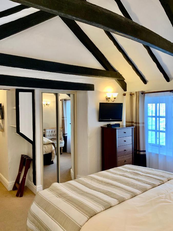 The Cottage Bed & Breakfast 波尔佩罗 外观 照片