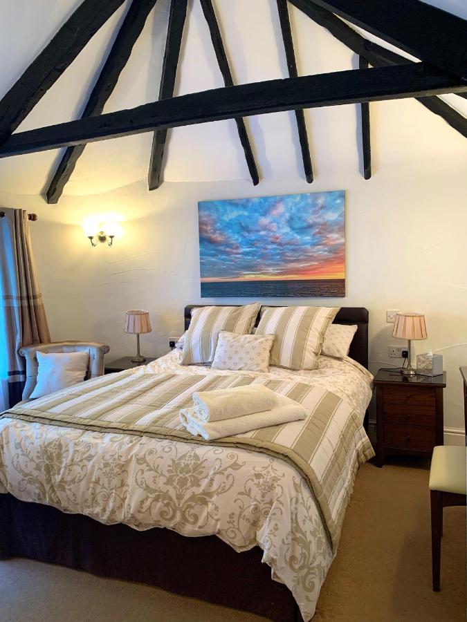 The Cottage Bed & Breakfast 波尔佩罗 外观 照片